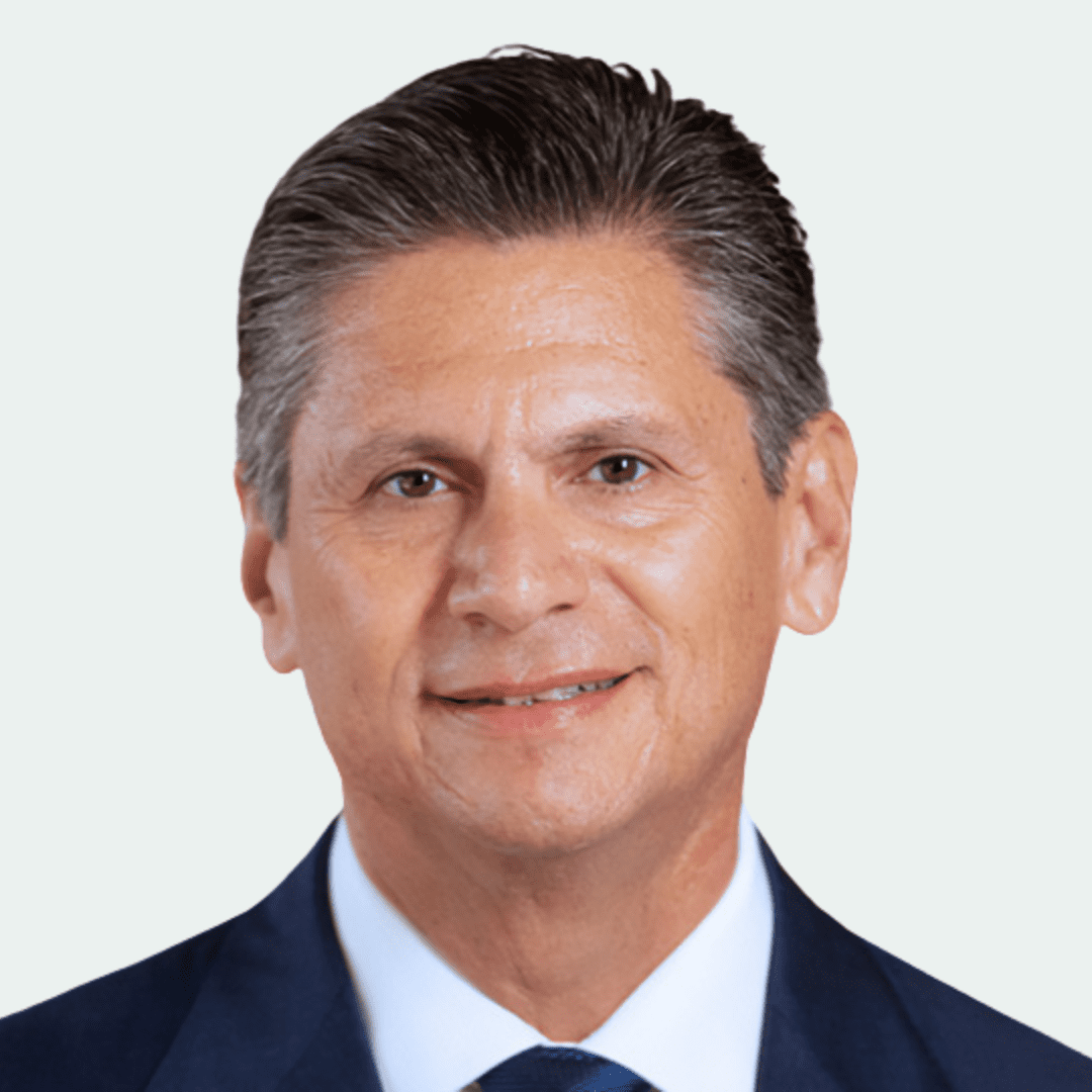 Eloy Ortiz Oakley